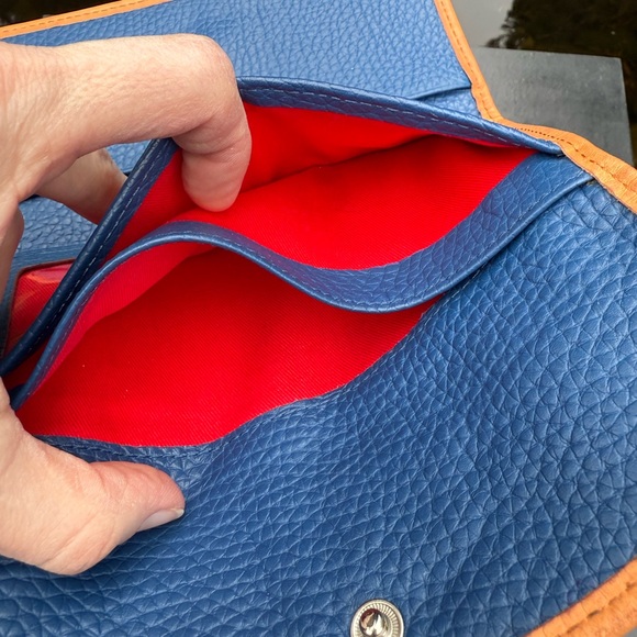 Vintage Dooney & Bourke Tri-Fold Leather Wallet - Picture 8 of 15
